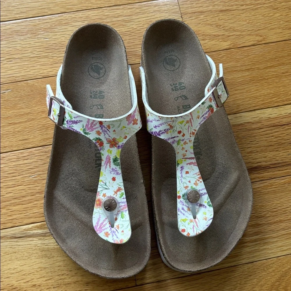 Birkenstock Gizeh Floral Sandals Vegan Leather Size EU 40 9 Women’s Shoes Sz 8.5 - Picture 2 of 8